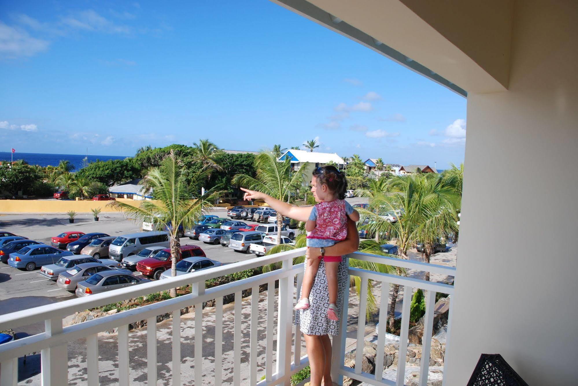 Dolphin Suites & Wellness Curacao Willemstad Esterno foto